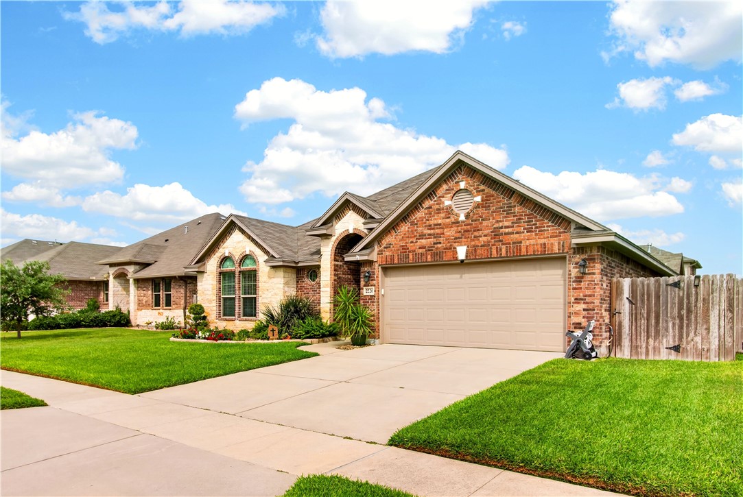 2226 Pajaro Corpus Christi TX 78414