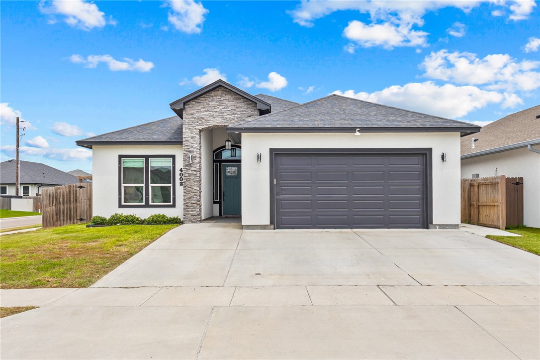 4002 Fold Corpus Christi TX 78414