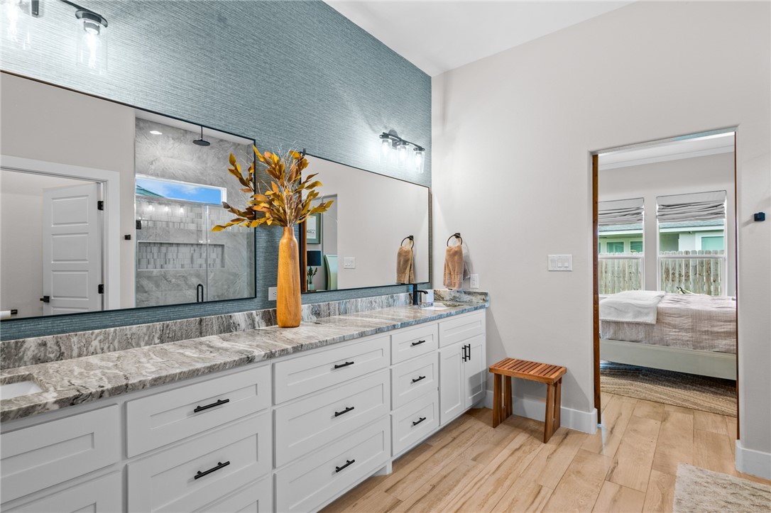 4002 Fold Corpus Christi TX 78414