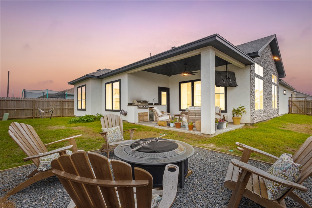 4002 Fold Corpus Christi TX 78414