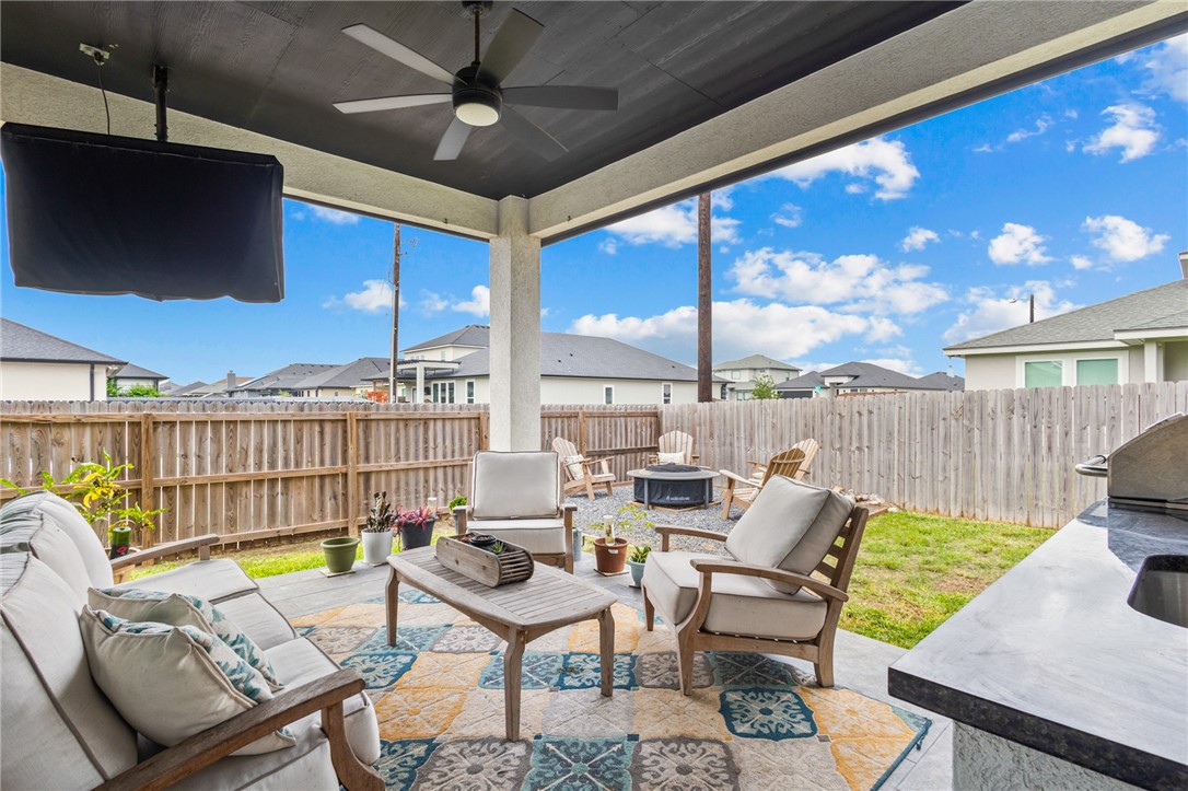 4002 Fold Corpus Christi TX 78414