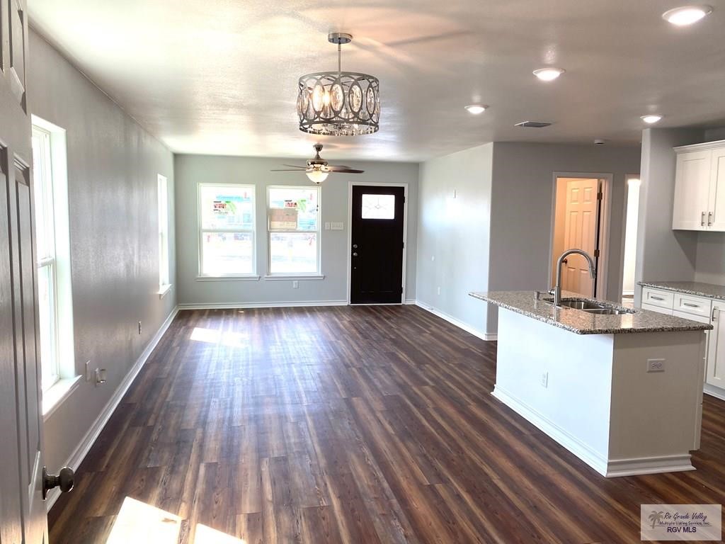 910 Dolores Street Corpus Christi TX 78405