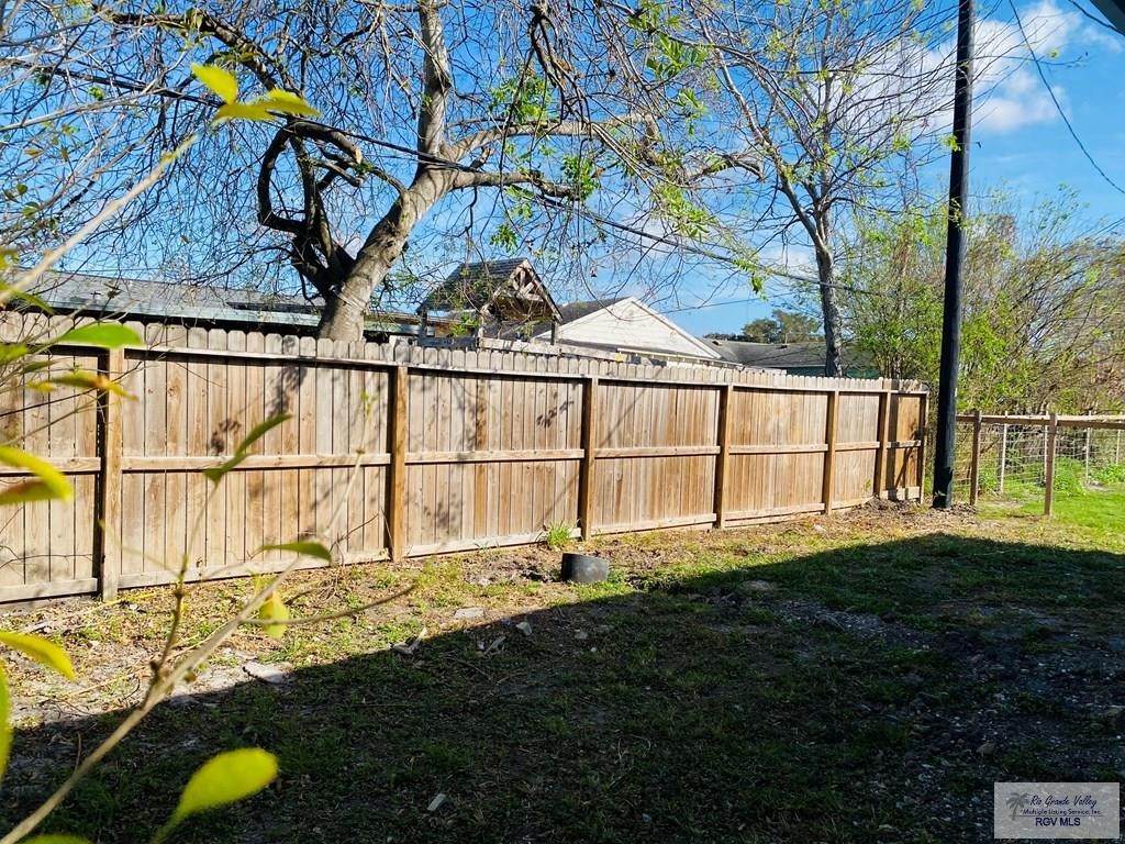 910 Dolores Street Corpus Christi TX 78405