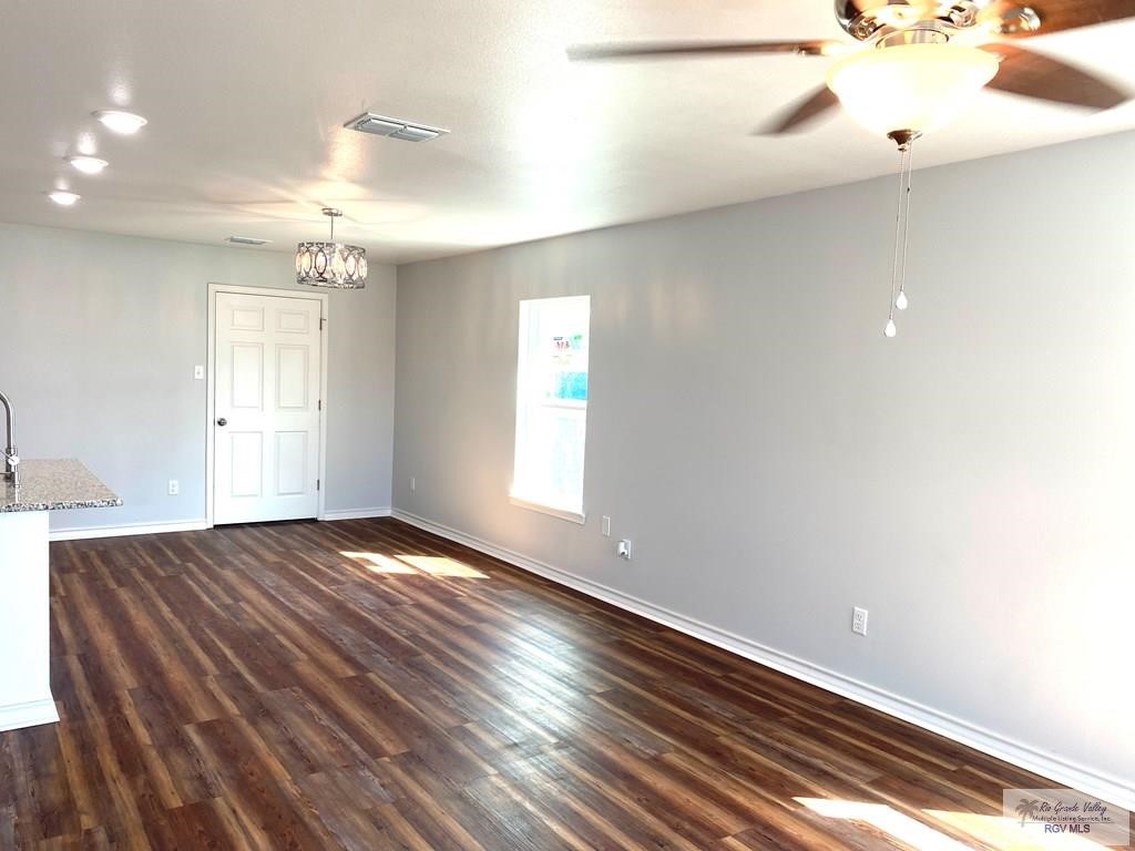 910 Dolores Street Corpus Christi TX 78405
