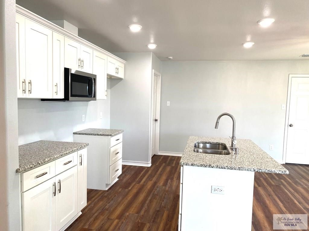 910 Dolores Street Corpus Christi TX 78405