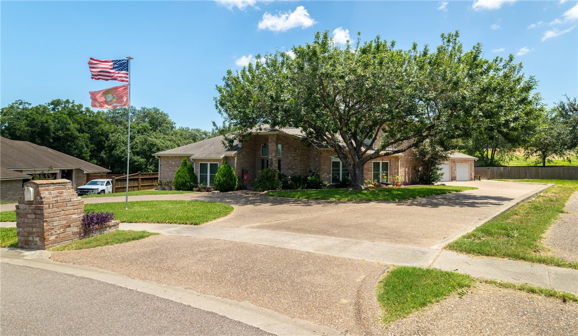 3918 Castle Knoll Drive Corpus Christi TX 78410