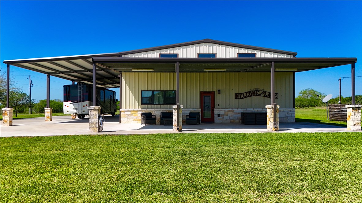 100 Breesport Drive Sandia TX 78383