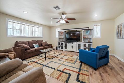 100 Breesport Drive Sandia TX 78383