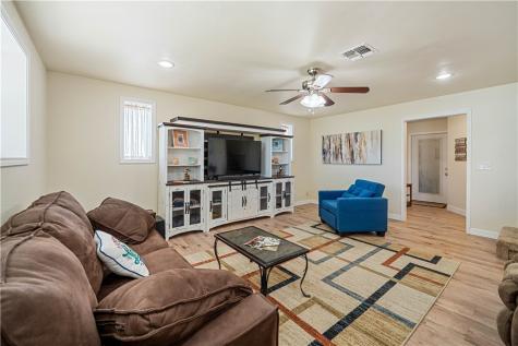 100 Breesport Drive Sandia TX 78383