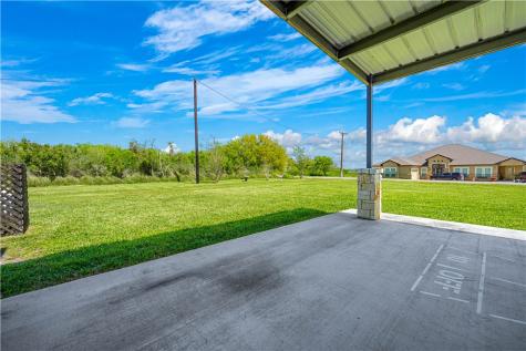 100 Breesport Drive Sandia TX 78383