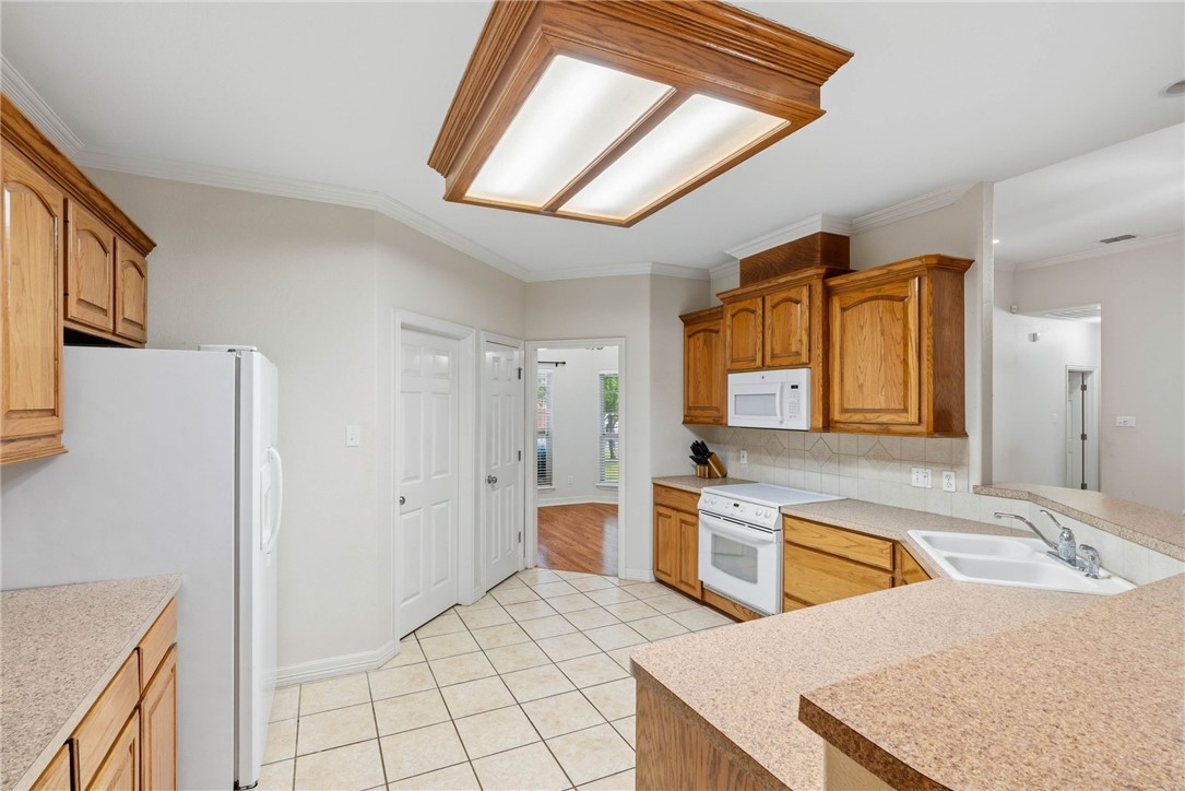 3201 La Rochelle Way Corpus Christi TX 78414