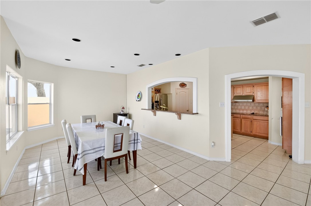 13702 Suntan Avenue Corpus Christi TX 78418