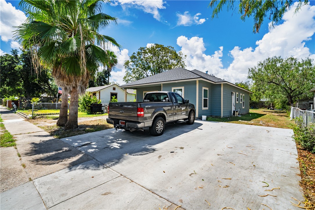4205 Molina Drive Corpus Christi TX 78416
