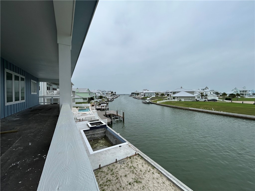 1053 North Isle Drive Rockport TX 78382