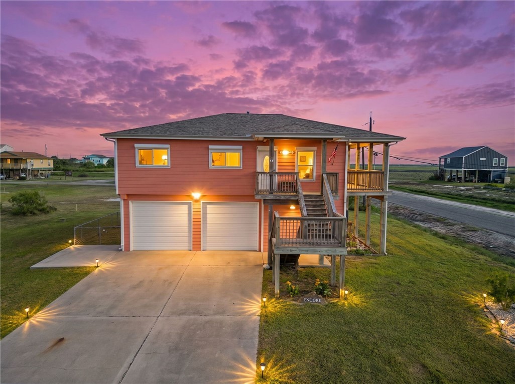 74 West Castle Oak Lane Rockport TX 78382