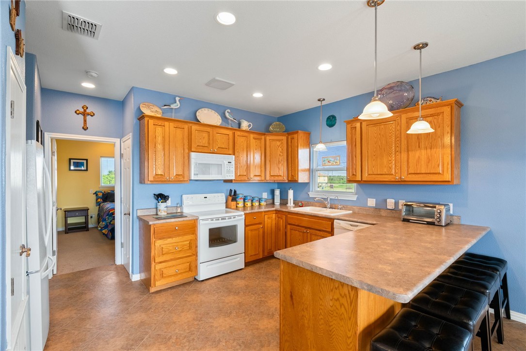 74 West Castle Oak Lane Rockport TX 78382