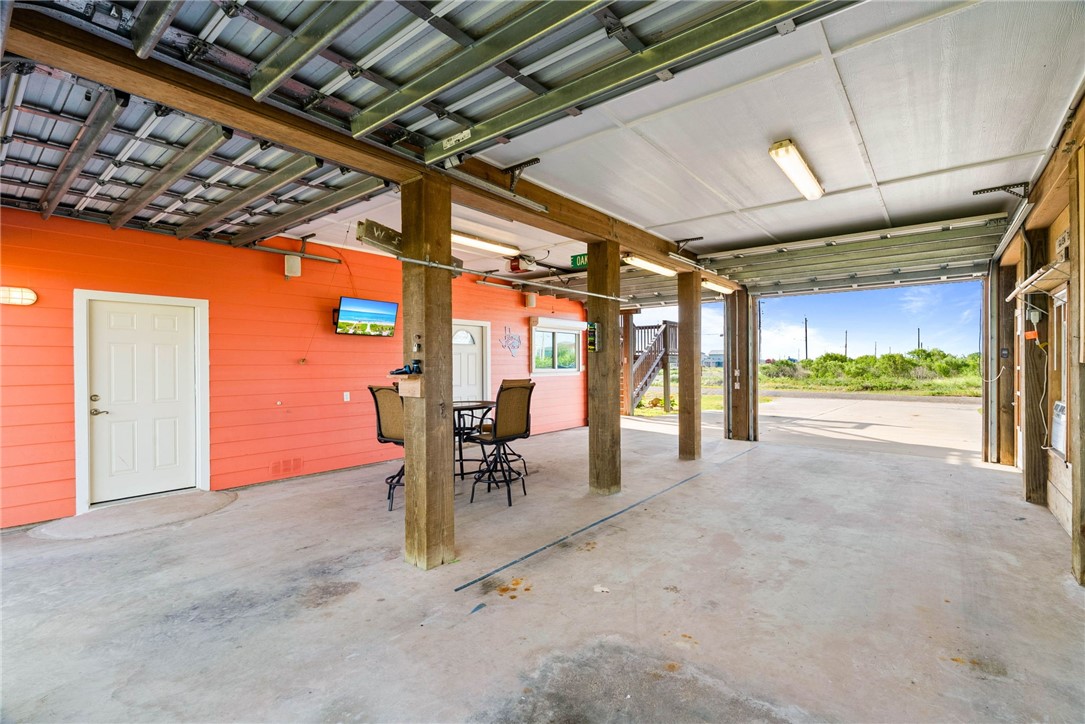 74 West Castle Oak Lane Rockport TX 78382