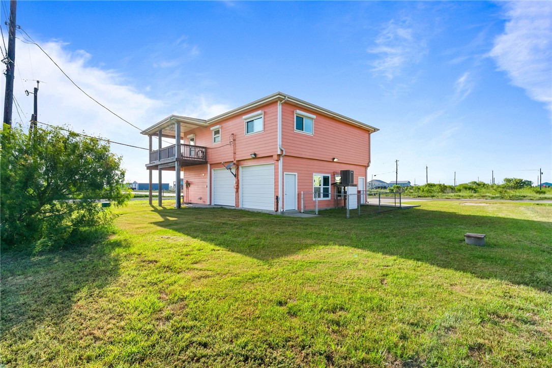 74 West Castle Oak Lane Rockport TX 78382
