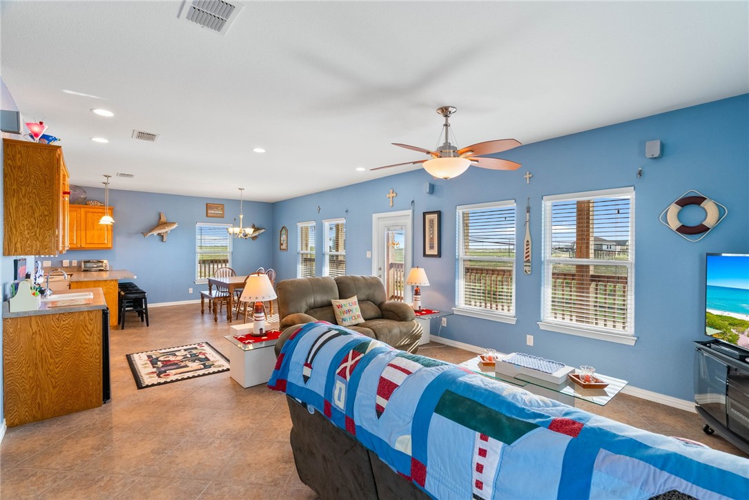 74 West Castle Oak Lane Rockport TX 78382