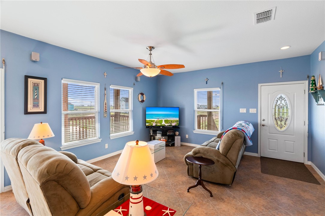 74 West Castle Oak Lane Rockport TX 78382