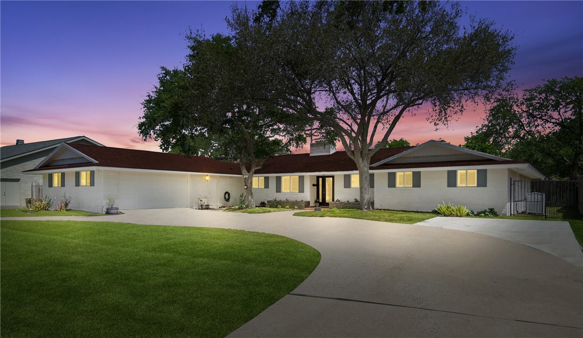 410 Cape Lookout Drive Corpus Christi TX 78412