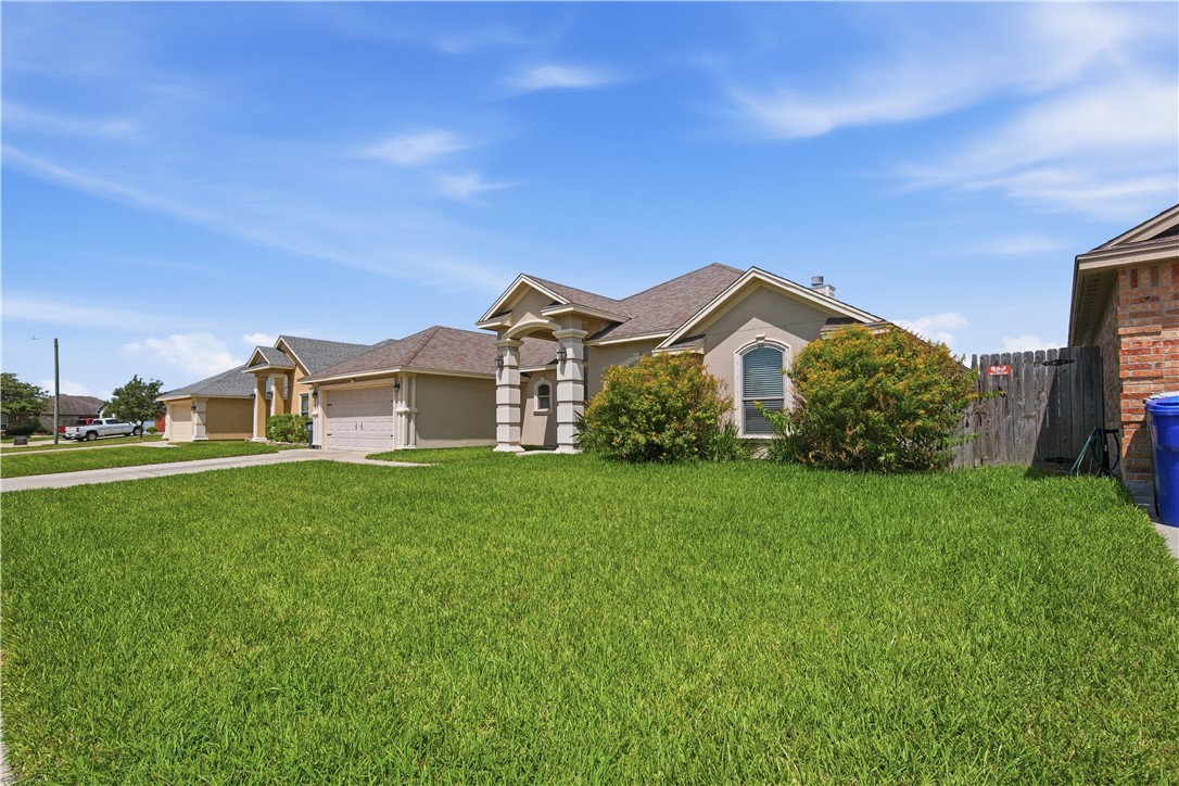 3817 Kangaroo Court Corpus Christi TX 78414