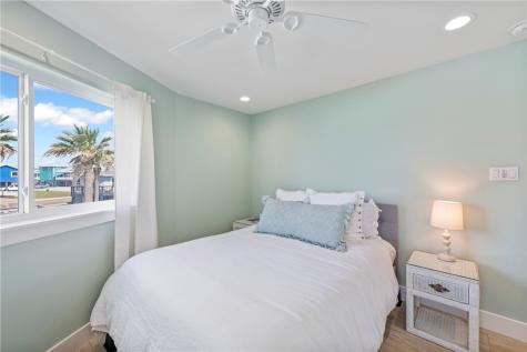 1923 S 11th Street 16 Port Aransas TX 78373