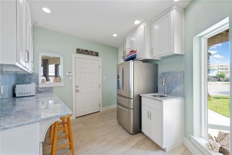 1923 S 11th Street 16 Port Aransas TX 78373
