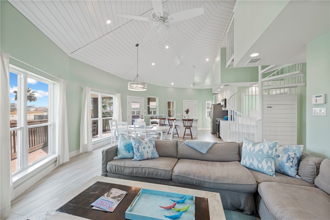 1923 S 11th Street 16 Port Aransas TX 78373