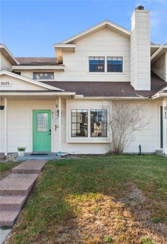 3025 Quail Springs Drive B-11 Corpus Christi TX 78414