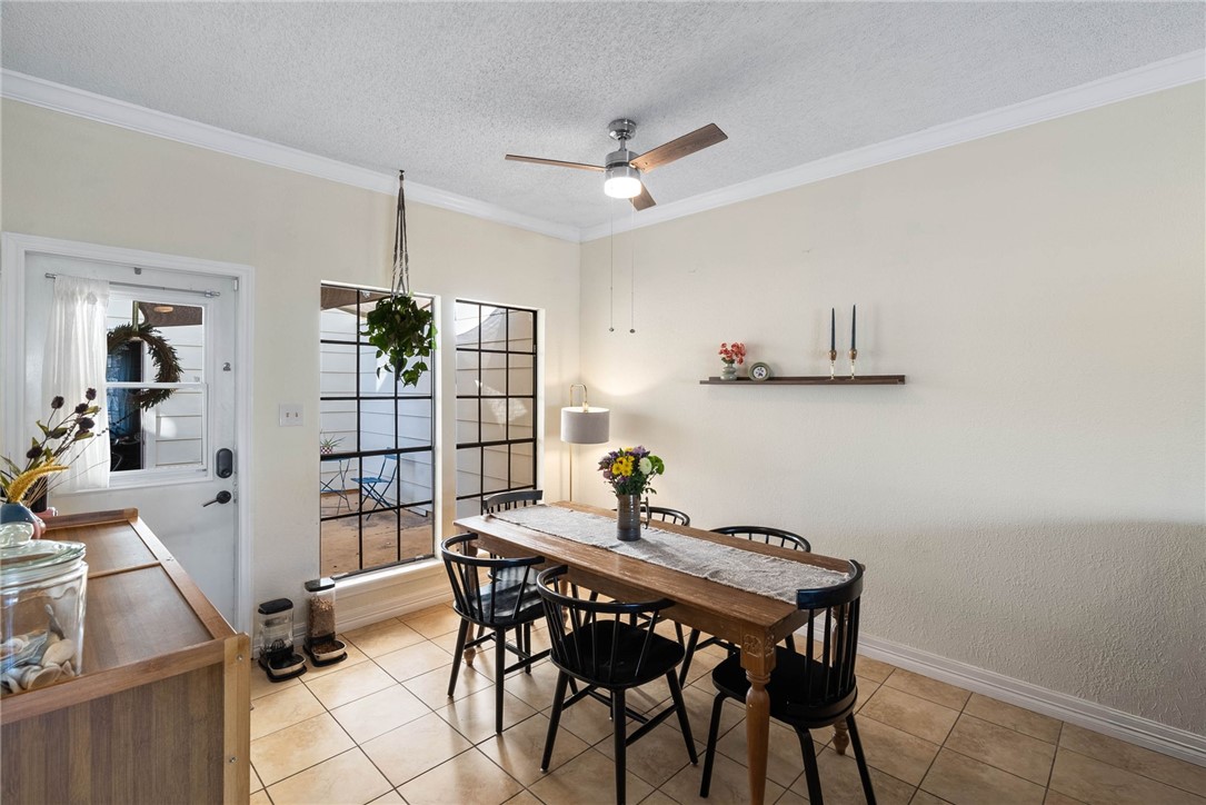 3025 Quail Springs Dr B-11 Corpus Christi TX 78414