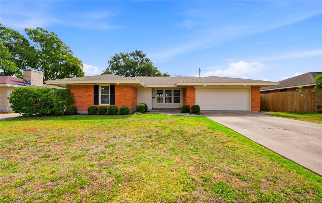 1033 Brawner Parkway Corpus Christi TX 78411