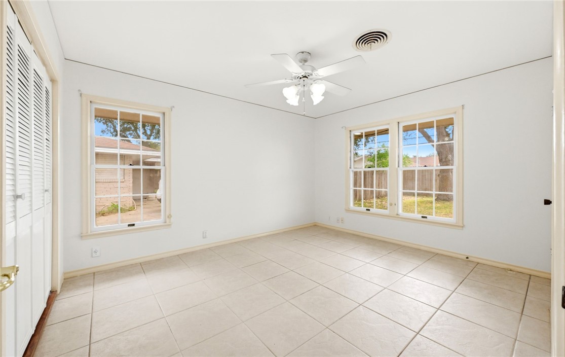 1033 Brawner Parkway Corpus Christi TX 78411