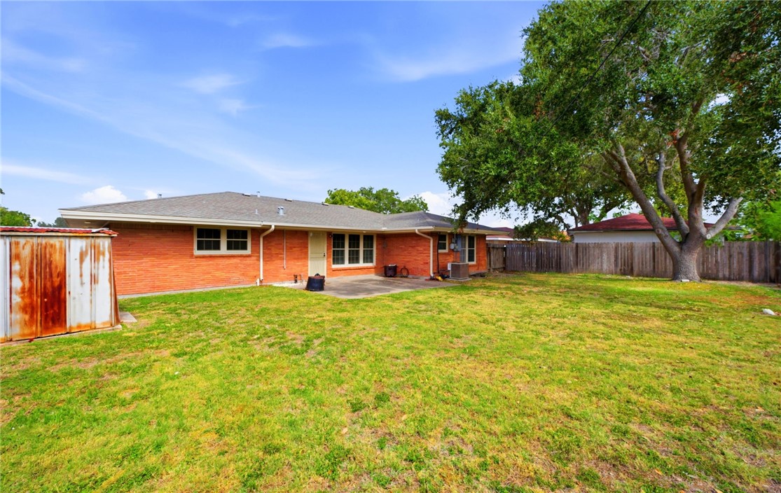 1033 Brawner Parkway Corpus Christi TX 78411