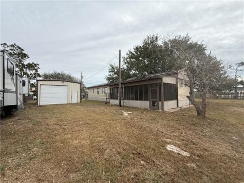 32 Palm Drive Port O'connor TX 77982