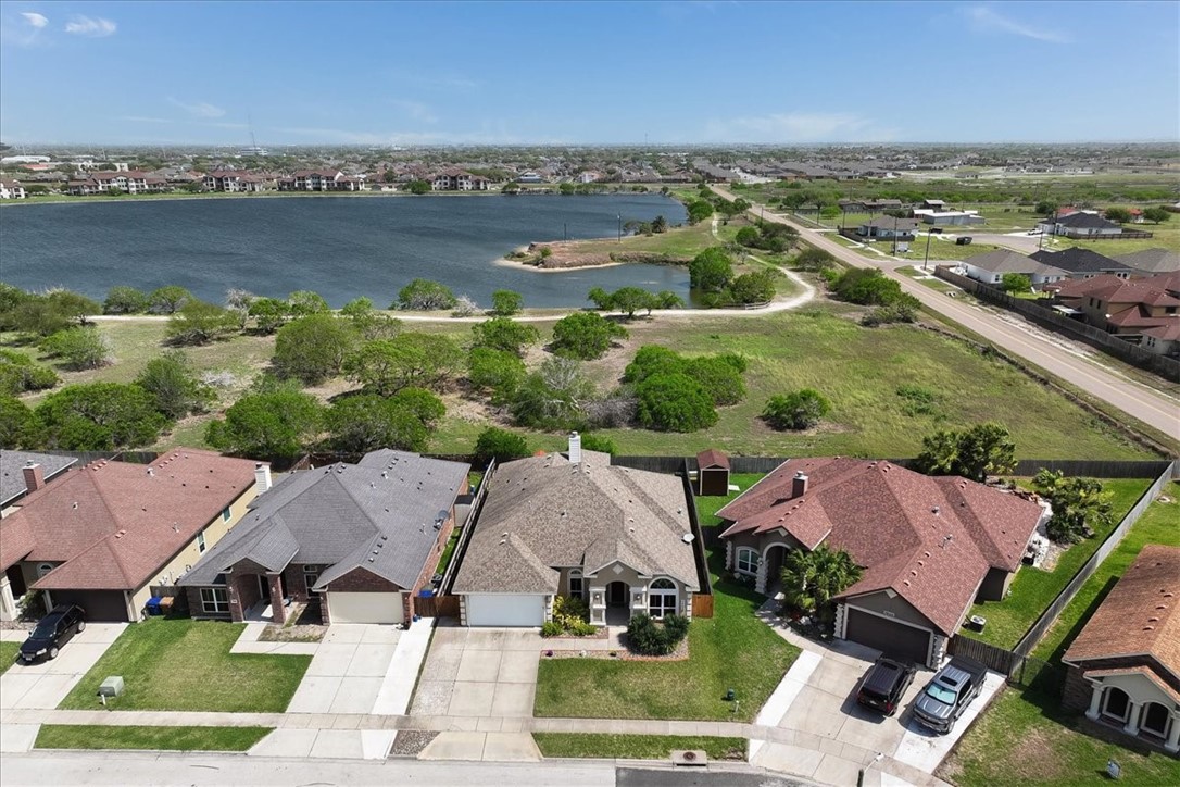7522 S Lake Drive Corpus Christi TX 78414