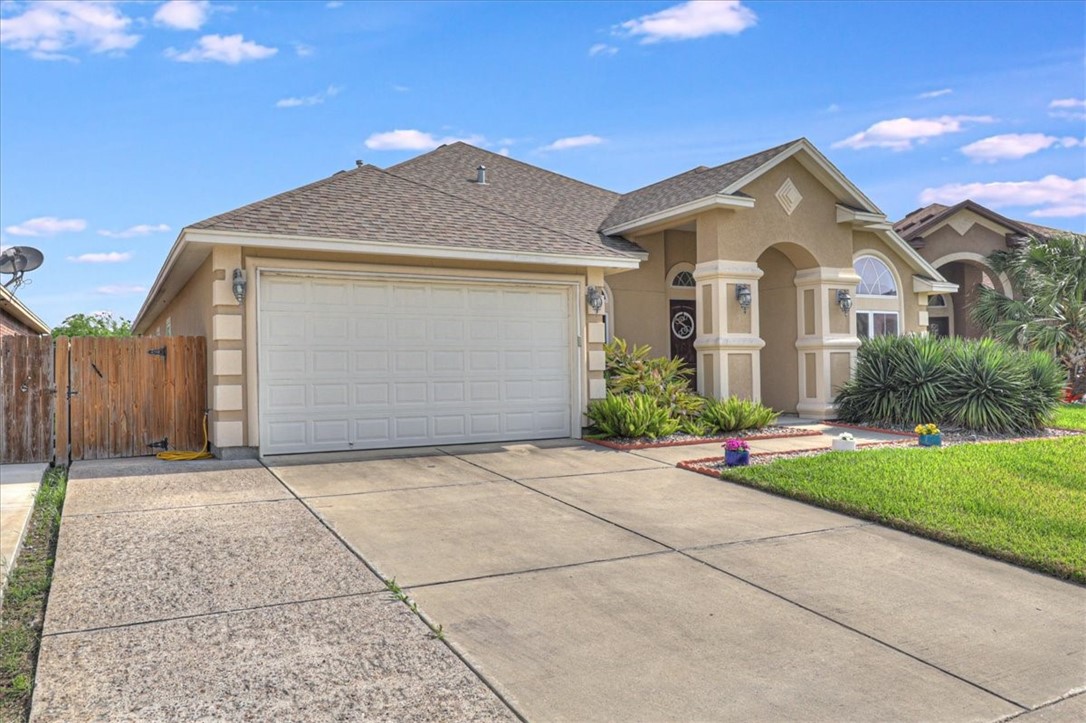 7522 S Lake Drive Corpus Christi TX 78414