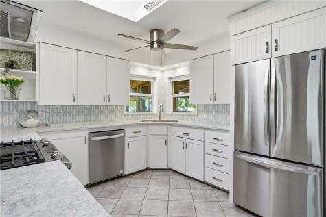 113 Palmetto Avenue Fulton TX 78358