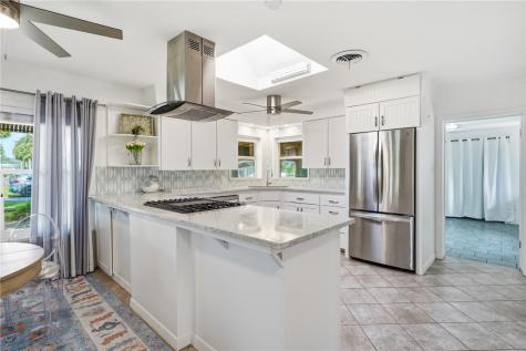 113 Palmetto Avenue Fulton TX 78358