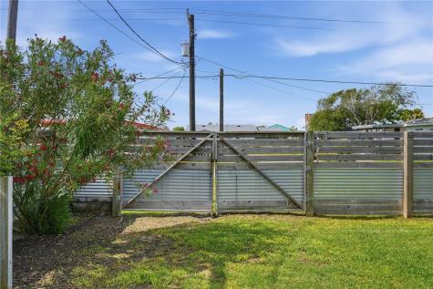 113 Palmetto Avenue Fulton TX 78358