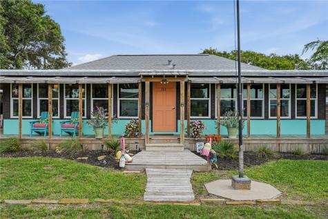 113 Palmetto Avenue Fulton TX 78358