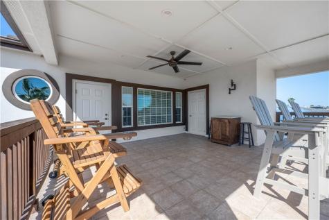 1050 S Bay Street Aransas Pass TX 78336