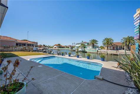 1050 S Bay Street Aransas Pass TX 78336