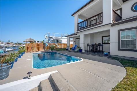 1050 S Bay Street Aransas Pass TX 78336