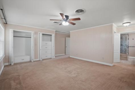 955 S Highway 37 George West TX 78022