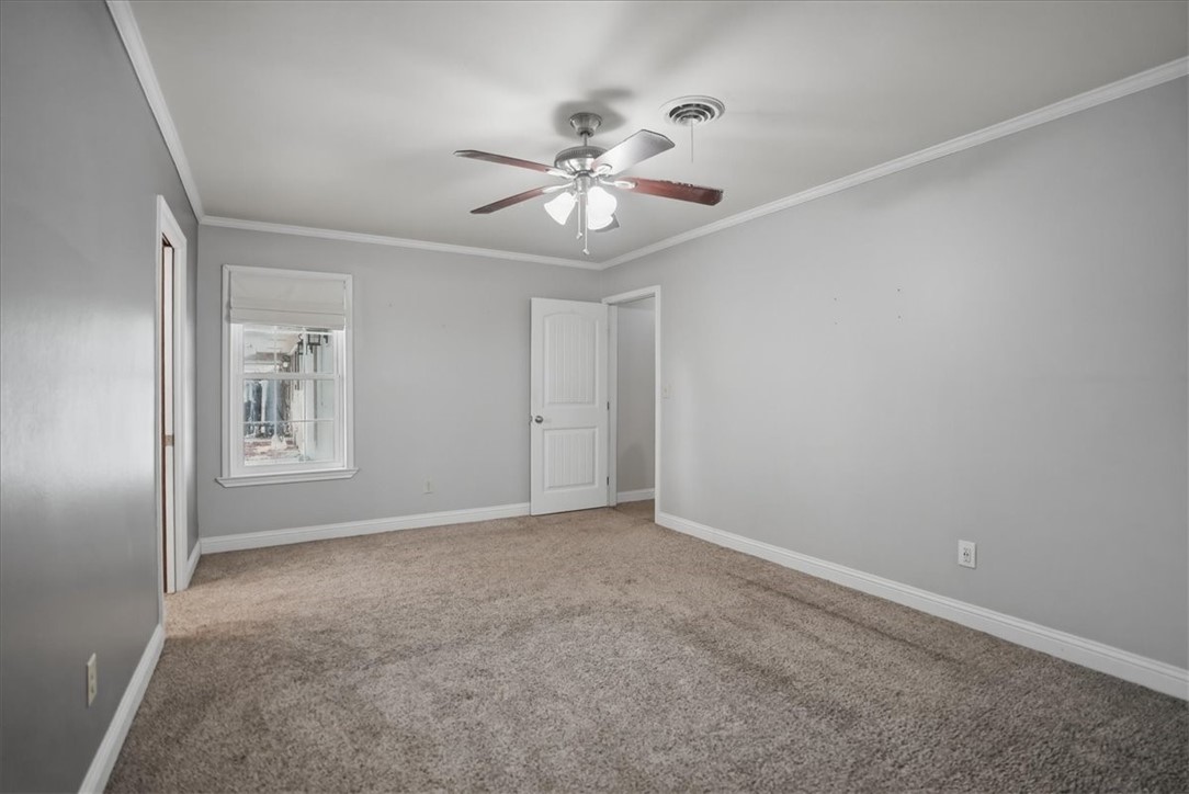 955 S Highway 37 George West TX 78022