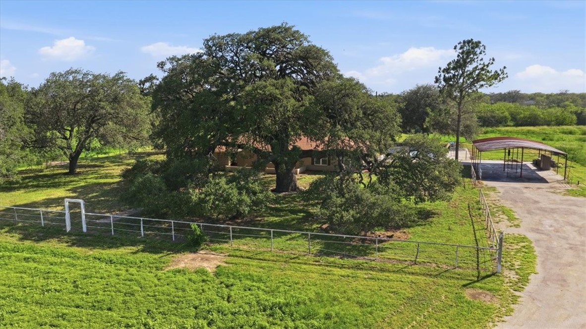 955 S Highway 37 George West TX 78022