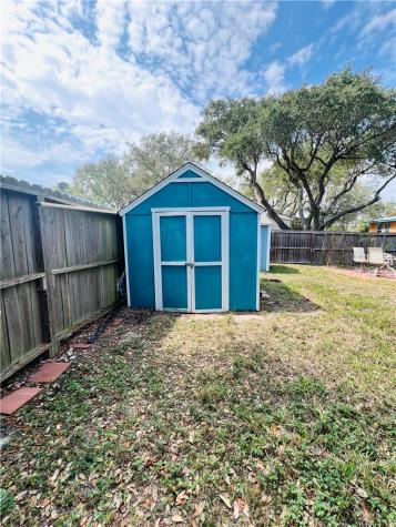809 N Tenth Street Fulton TX 78358