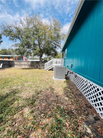 809 N Tenth Street Fulton TX 78358