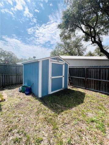 809 N Tenth Street Fulton TX 78358